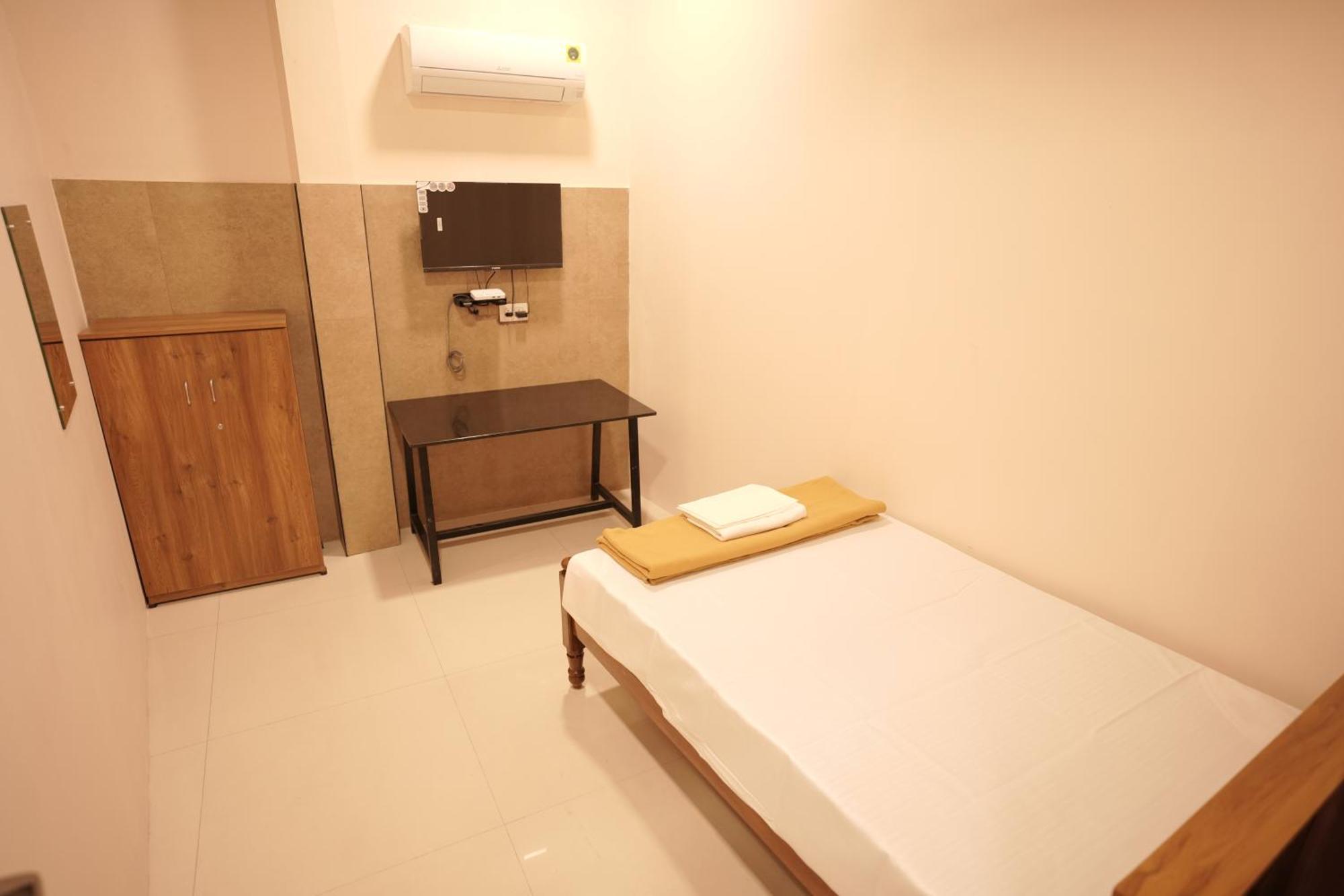 Hotel Reach Residency Kochi Exterior foto