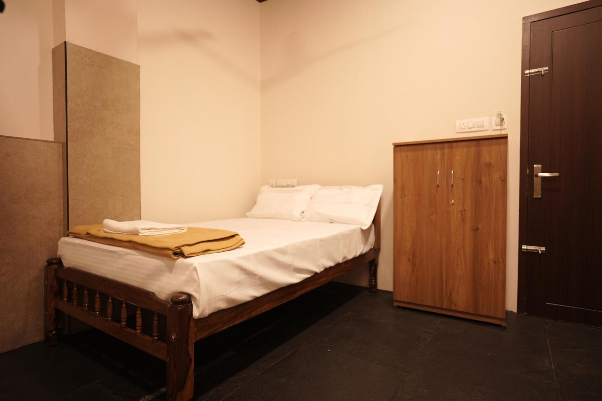 Hotel Reach Residency Kochi Exterior foto