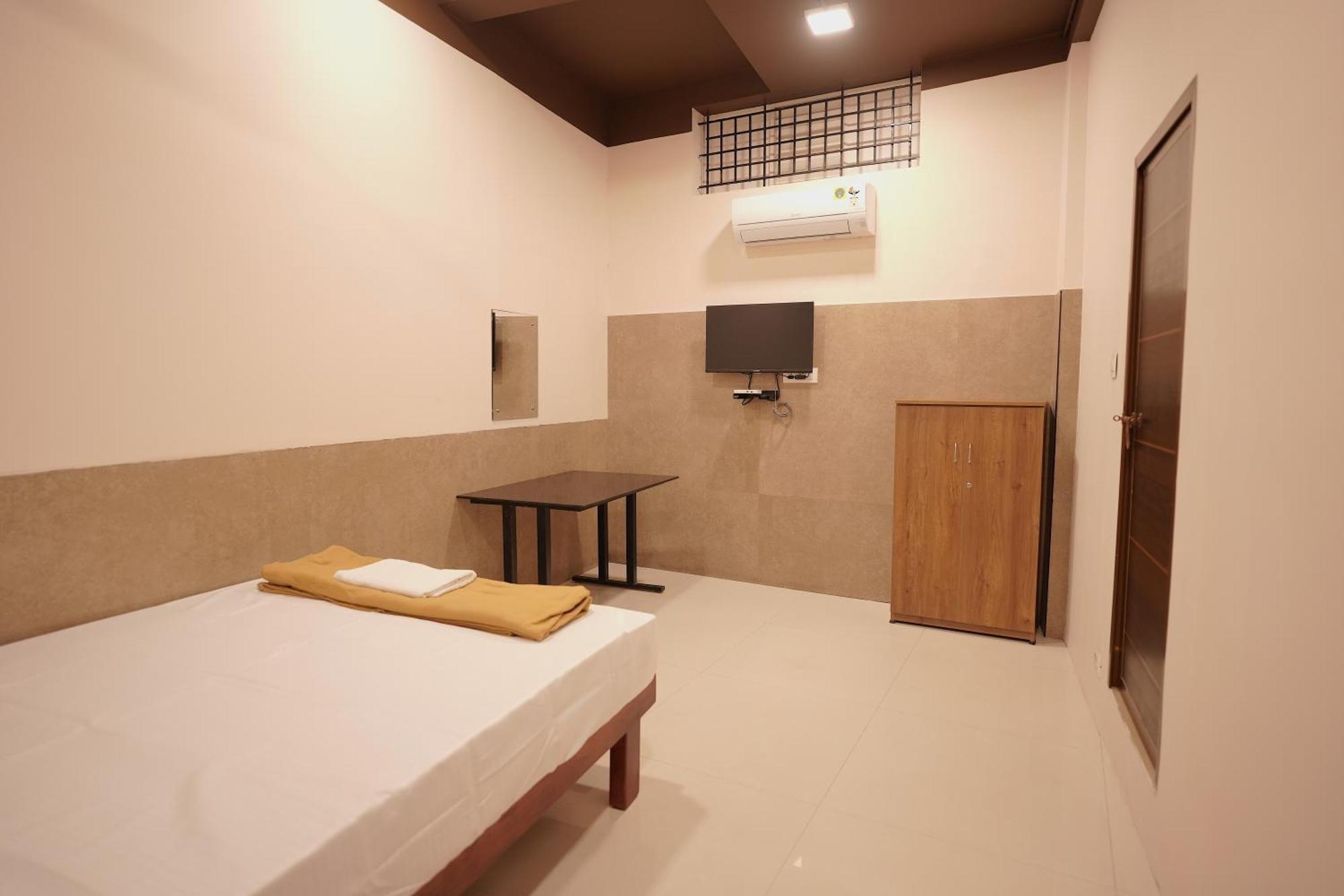 Hotel Reach Residency Kochi Exterior foto